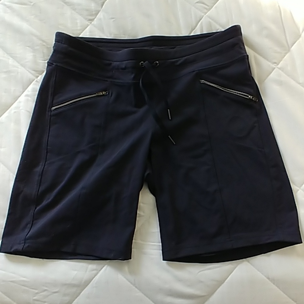 Athleta navy blue Metro shorts